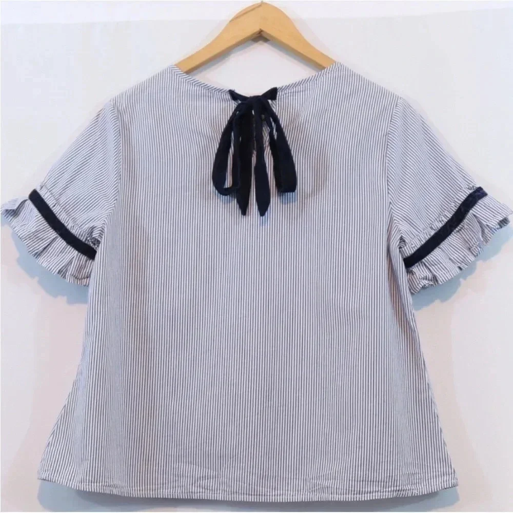 EUC Crown & Ivy blouse size Small navy blue velvet striped top - Picture 5 of 6